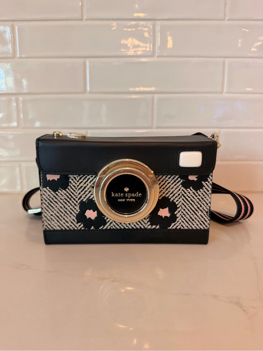 KATE SPADE Oh Snap Camera Blue Leather Floral Crossbody Frame Clutch Bag